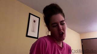 Hatua Sis Hufanya Hatua Bro Jerk Off Kwa Ajili Yake