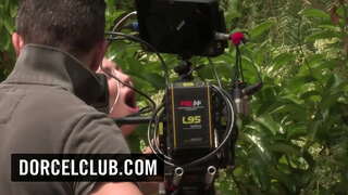 Backstage ya Dorcel movie - umri wa miaka 40, likizo yangu bila mume wangu - na Lexi Lowe, Léa Guerlin, Sienna Siku, Dani Daniels