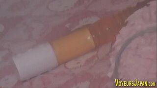 ���ூடான ஆசிய பொம்மைகளை உளவு பார்த்தது