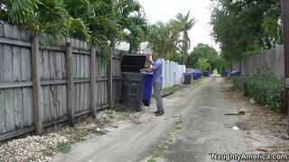 Alyssa Lynn fucking unyana wakhe ke umhlobo outdoors