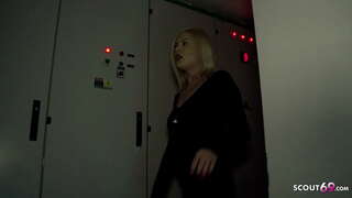 B. Kijana kupiga yangu jogoo shukrani kwa Chama - kijerumani Amateur